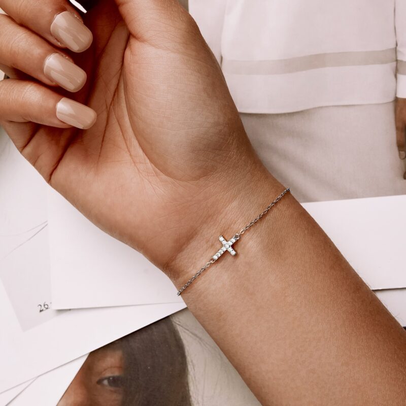 Classic and Adjustable Cross Bracelet - Image 3