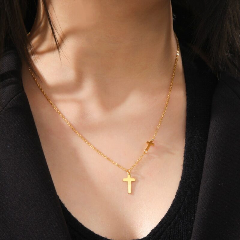 Double Cross Design Necklace - Image 4