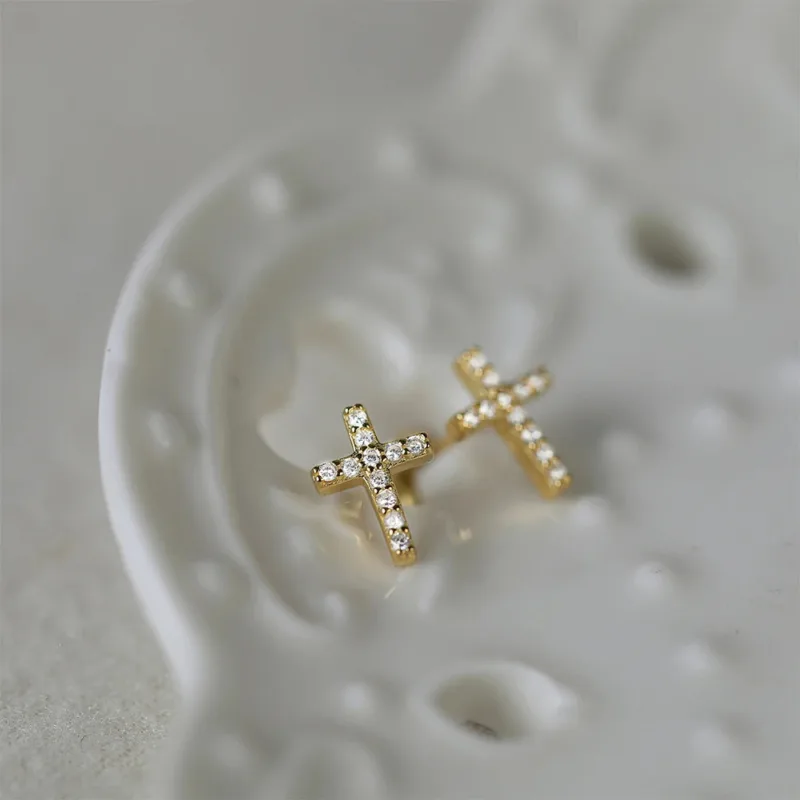 Sparkling Classic Cross Earrings - Image 4